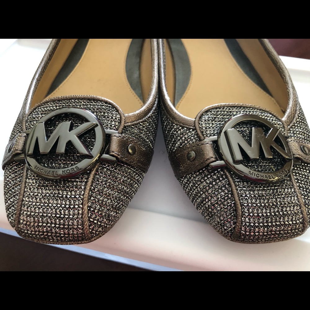 Designer, Michael Kors, flats.✨